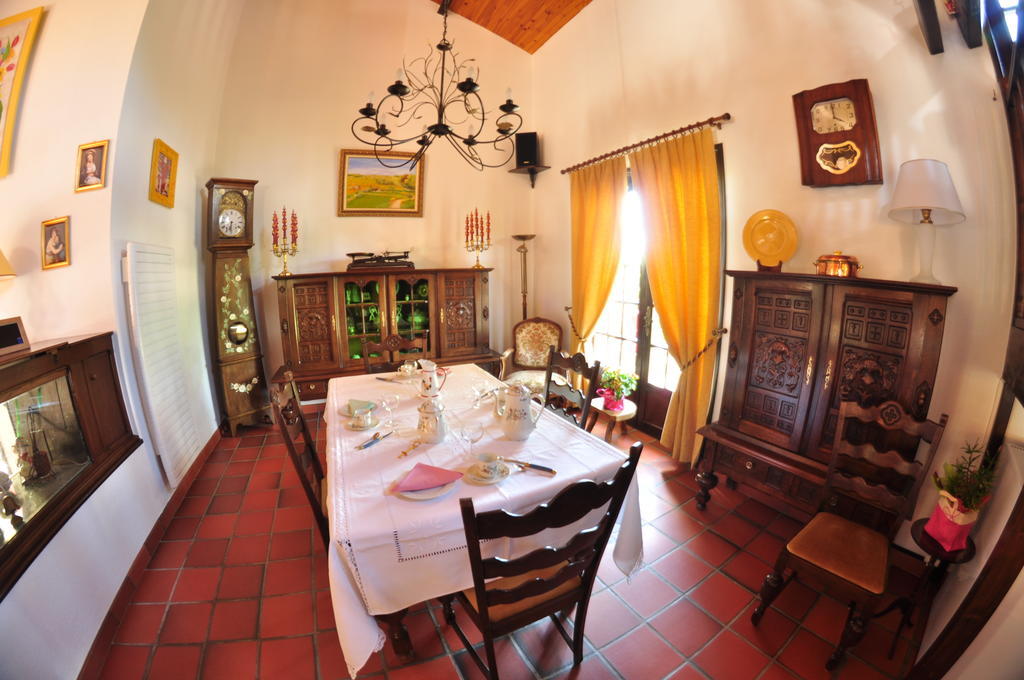 Hôtel-Logis La Coraline Gannat Quarto foto